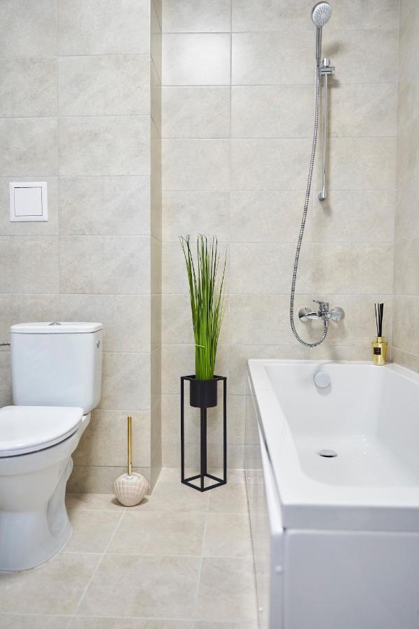 New Iuliusmall-apartamente Cu 2 * יאשי